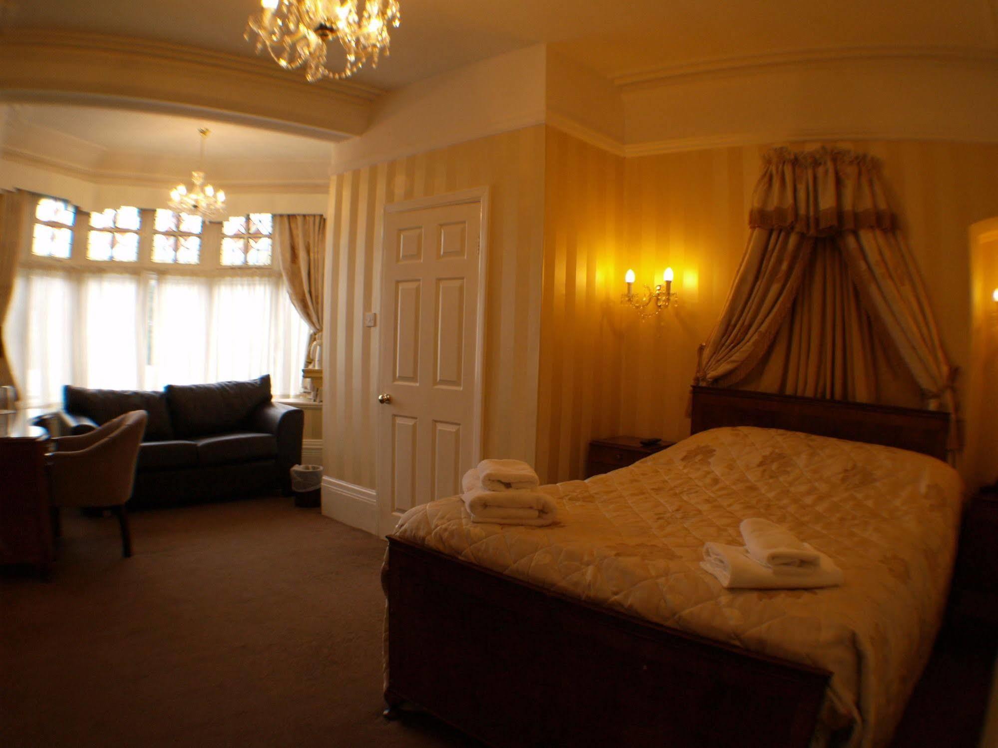 Normanhurst Hotel Sale Eksteriør billede